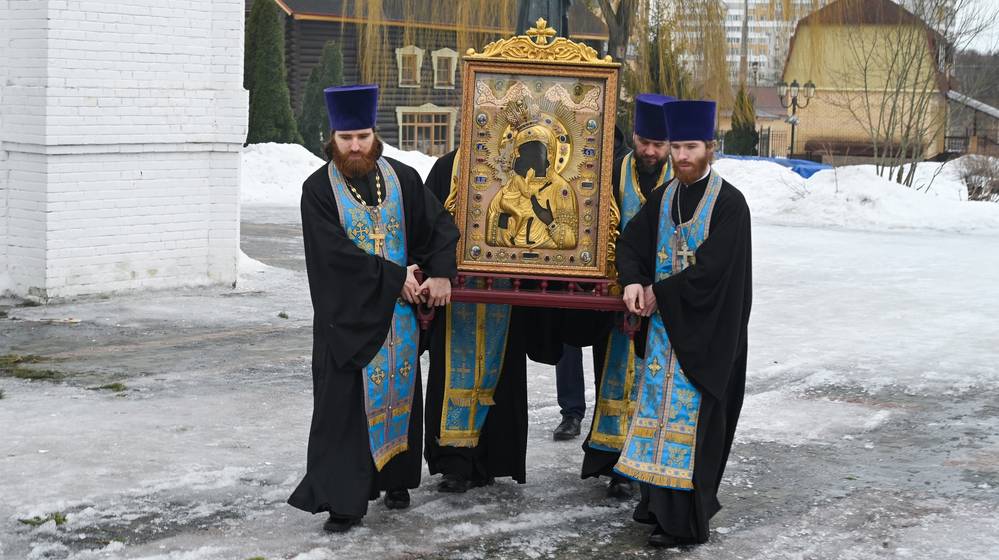 В Брянск доставлен святой образ чудотворной Феодоровской иконы Божией Матери