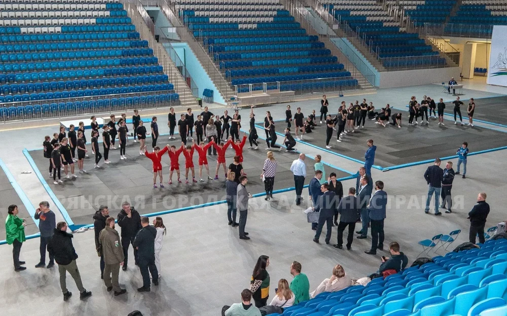В Брянске во Дворце единоборств идут репетиции открытия чемпионата России по самбо