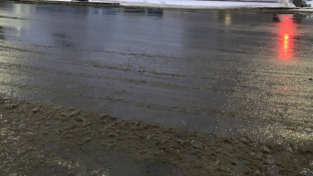 В Новозыбкове песок отобрал половину дорог
