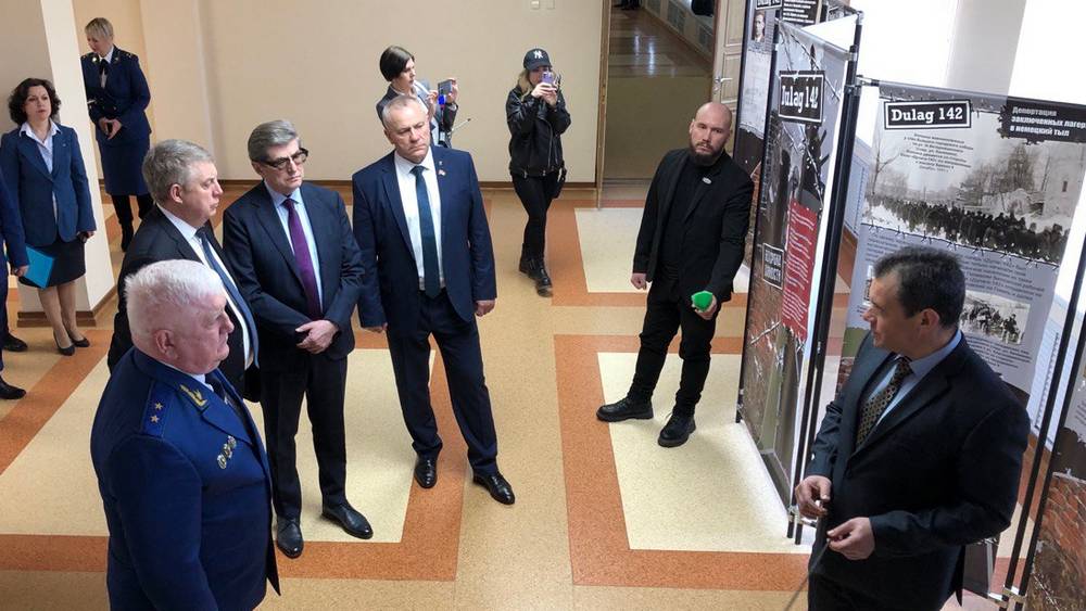 Александр Звягинцев рассказал в Брянске, зачем неофашисты пытаются сломать Нюрнберг