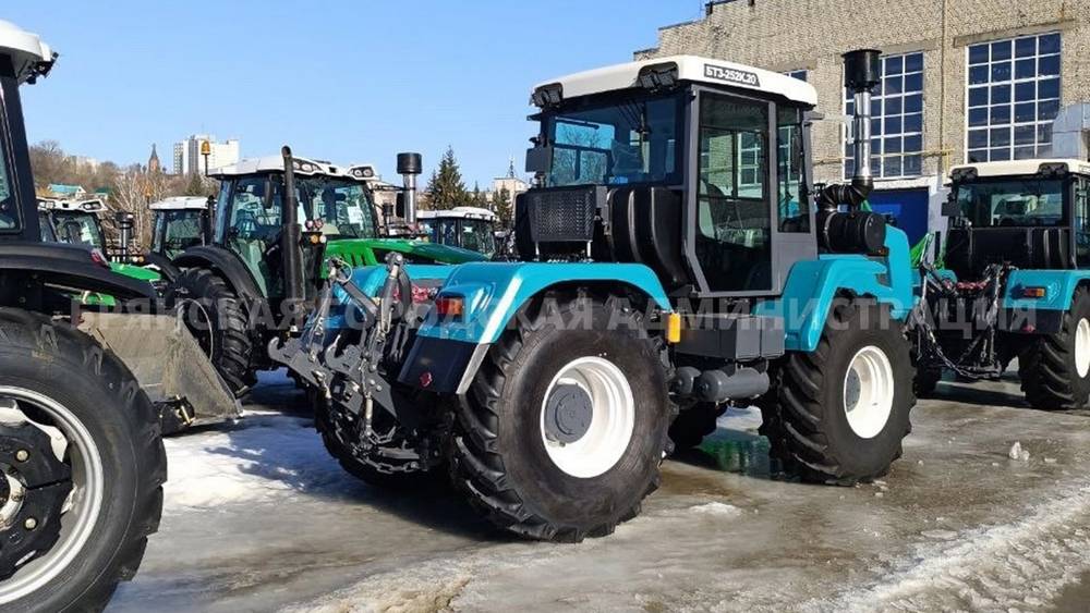 Антошин и Лучкин посетили «Брянский тракторный завод» и «Арсенал»