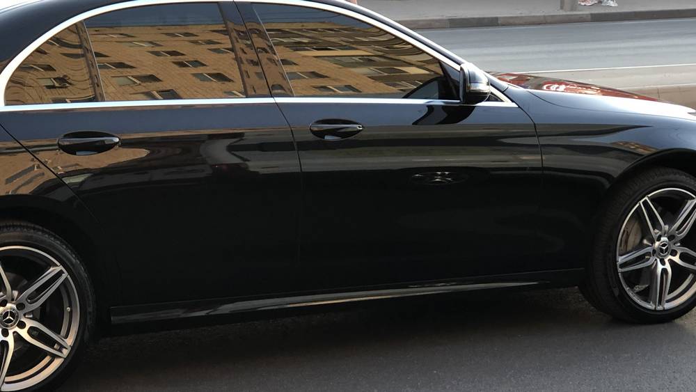 Брянским миллиардерам выдадут совковые лопаты и метлы для уборки города