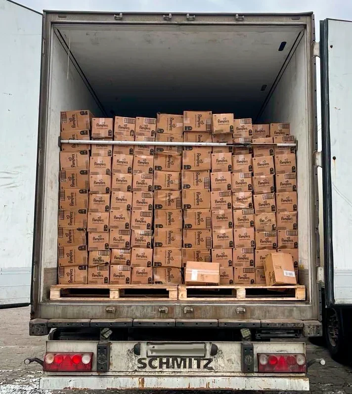 Брянские таможенники арестовали две фуры с 40 тоннами нелегальных груш