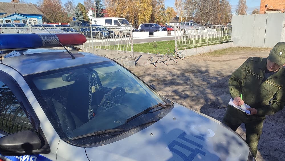 В Климове сын пойманного пьяным водителя получил срок за нападение на гаишников
