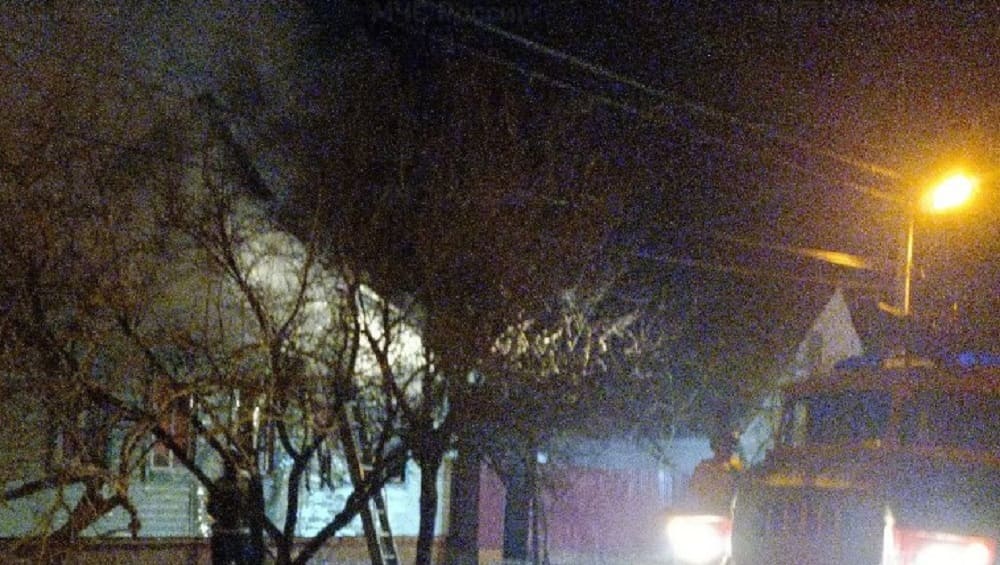 В Клинцах Брянской области при пожаре в жилом доме пострадал человек