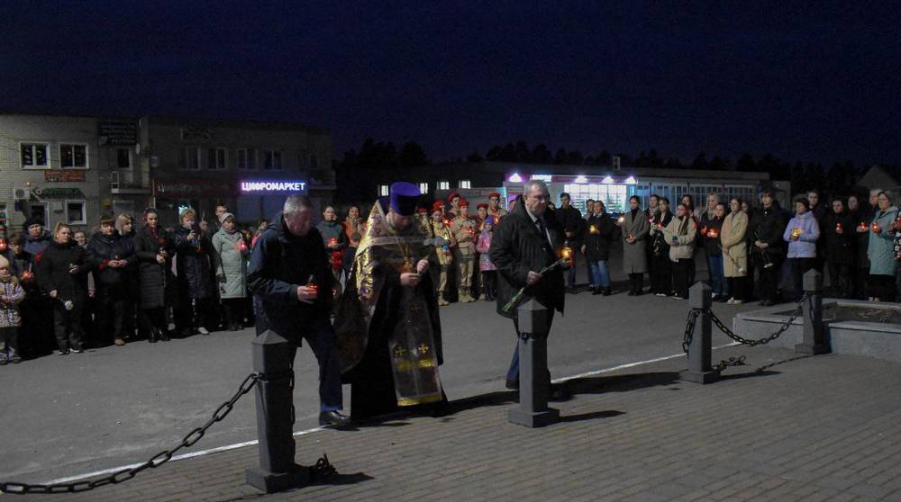 В Брянской области прошли траурные митинги в память о погибших в «Крокусе»