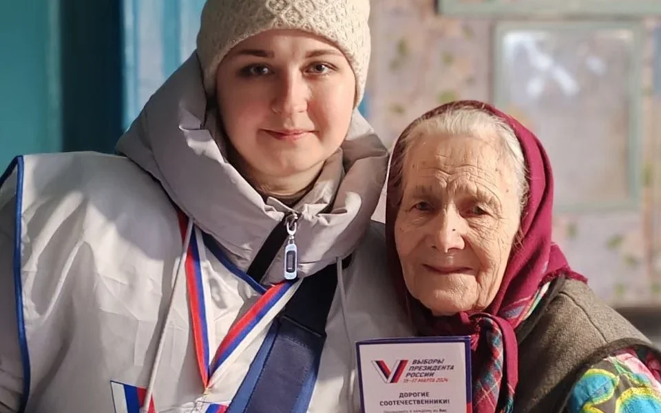 Члены избиркомов продолжили обход избирателей в Брянской области