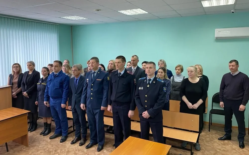 Коллективу Карачевского райсуда Брянской области нового председателя Игоря Ленкова