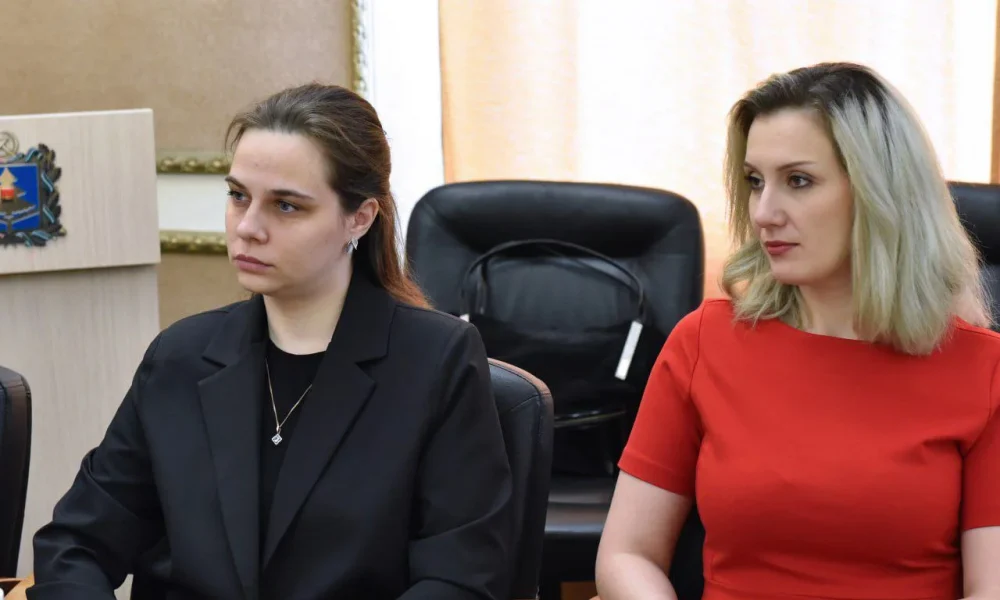 Брянский губернатор поздравил с 8 Марта матерей и жен участников спецоперации