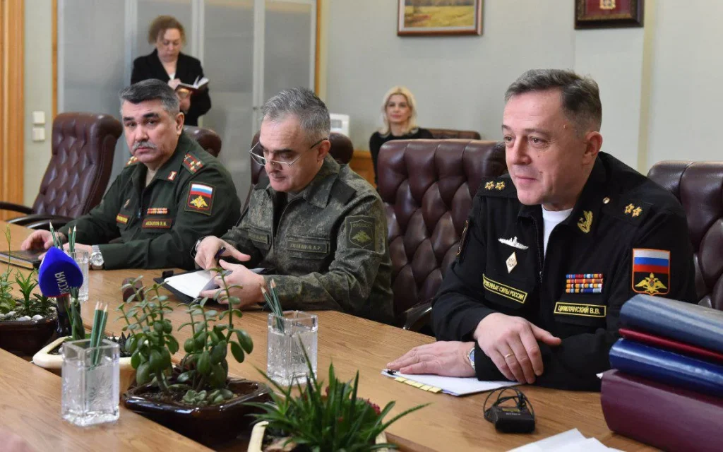 В Брянскую область приехали высокопоставленные военные Минобороны России
