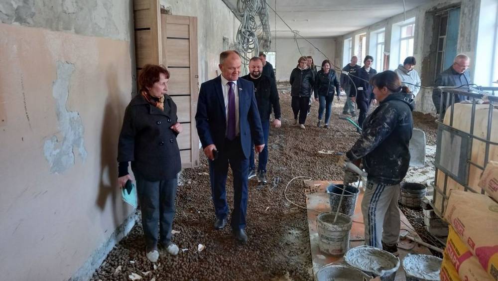 Николай Щеглов посетил Нетьинскую школу имени Юрия Левкина