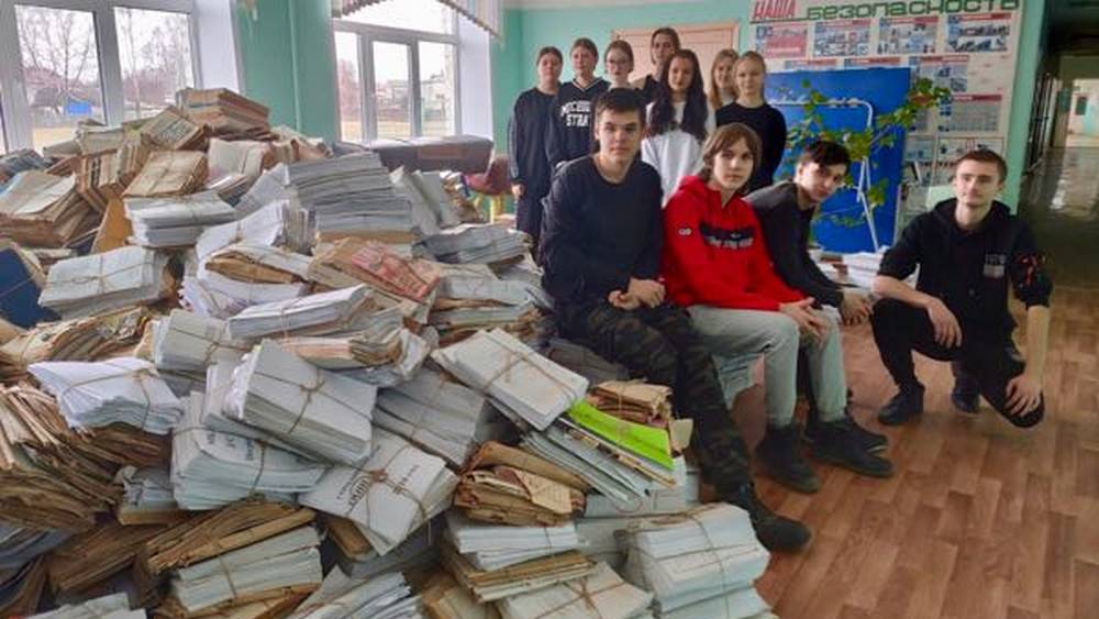 Брянские школьники провели экологическую акцию «Вырастим свой сад»