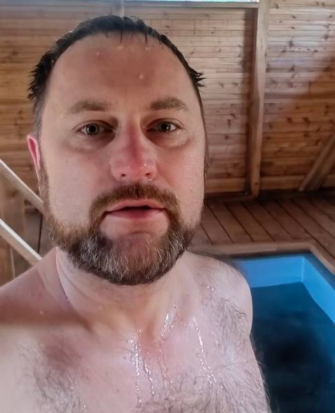 Под Брянском домик на ручье огромными трудами превратили в купель