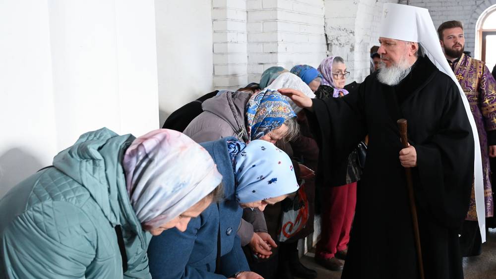 В канун Благовещения митрополит совершил Всенощное бдение в Брянском кафедральном соборе