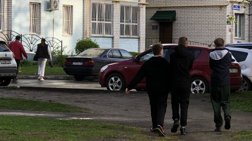 Пьяный брянский мальчик − это больно