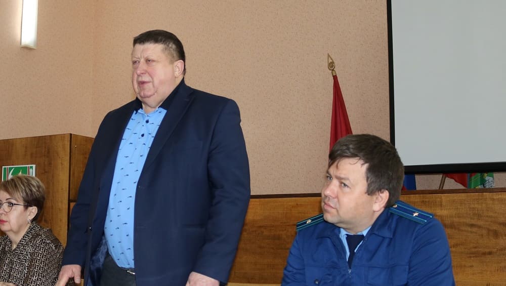 Экс-главу Комаричского района Василия Белина уволили в связи с утратой доверия