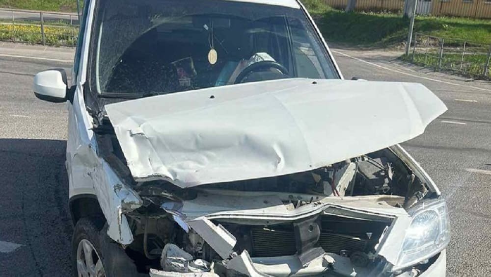 Под Брянском 61-летний автомобилист врезался в кроссовер и ранил двоих человек