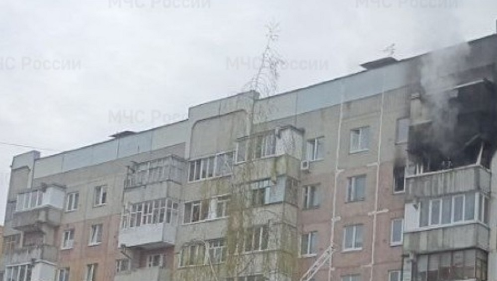 В Брянске из горевшей многоэтажки на проспекте Московском эвакуировали 4 жильцов