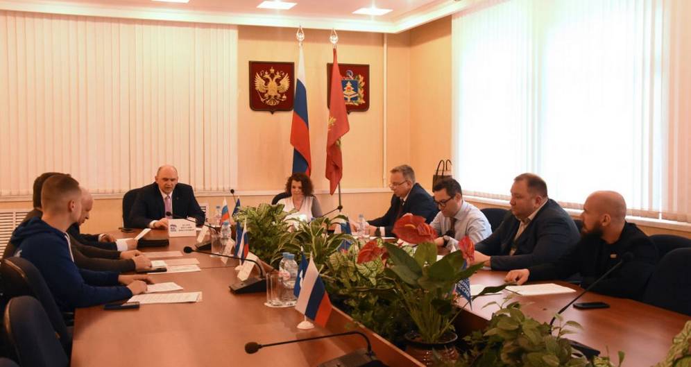 Кандидатов для участия в предварительном голосовании «Единой России» становится все больше