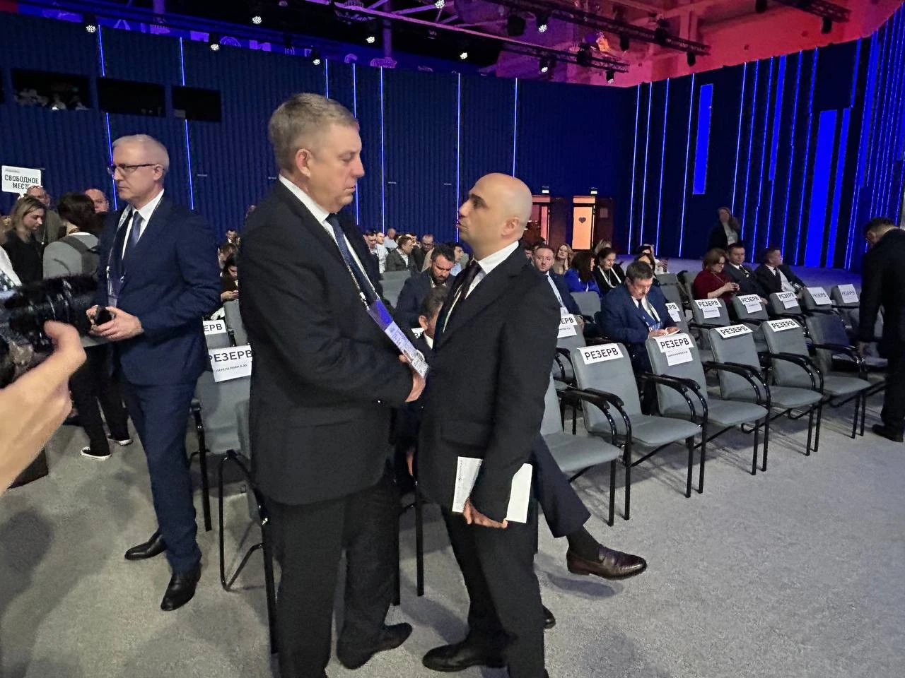 Брянский губернатор принял участие в международной выставке-форуме «Россия»