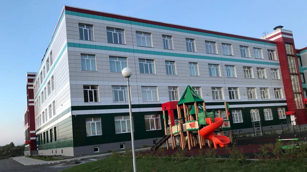 В Брянске новые школы стали оазисами благоустройства