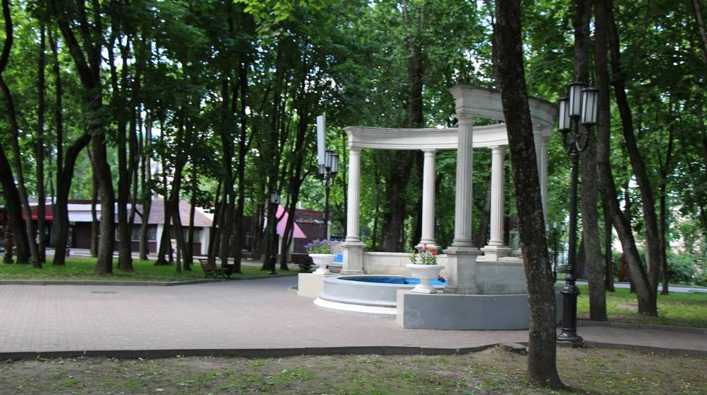 В брянском парке Толстого капитально отремонтируют ротонду с фонтаном
