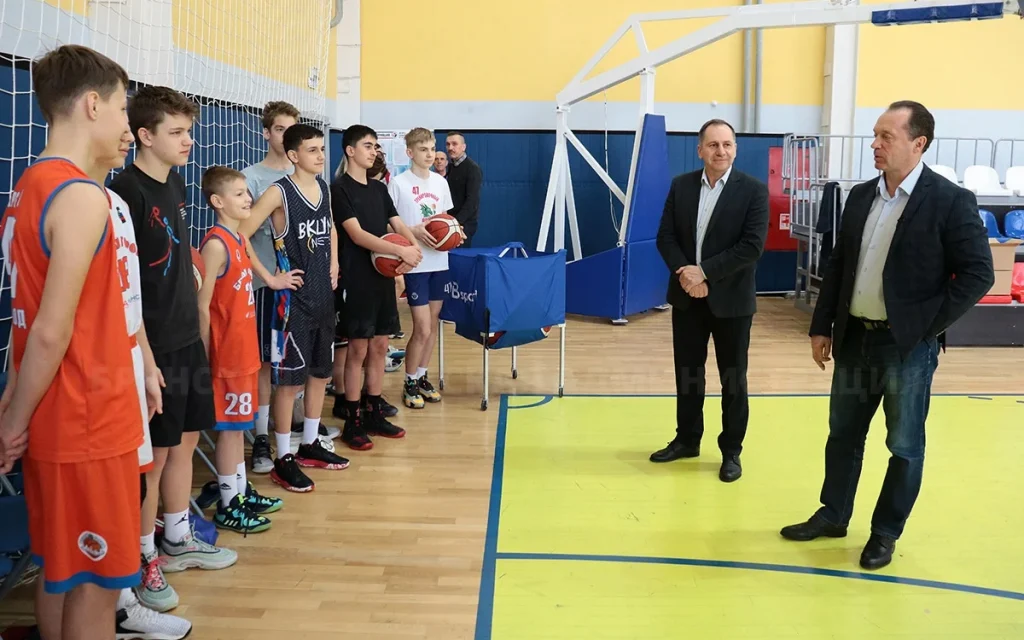 В Брянске Дворец единоборств имени Осипенко стал базой для тренировок детей из Белгорода