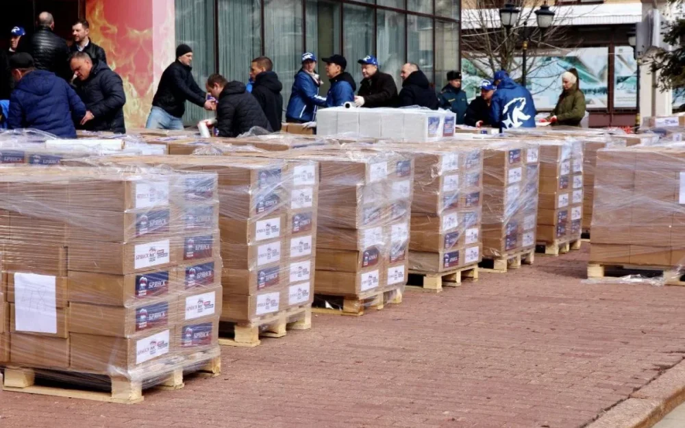 За 2 года штаб «Единой России» направил в новые регионы десятки тысяч тонн помощи