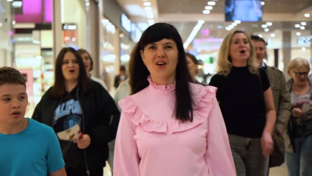 Видео поющих «Смуглянку» брянских нотариусов стало одним из самых популярных