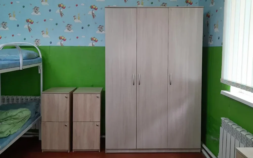 Брянская колония поставила комплект мебели в детский оздоровительный лагерь