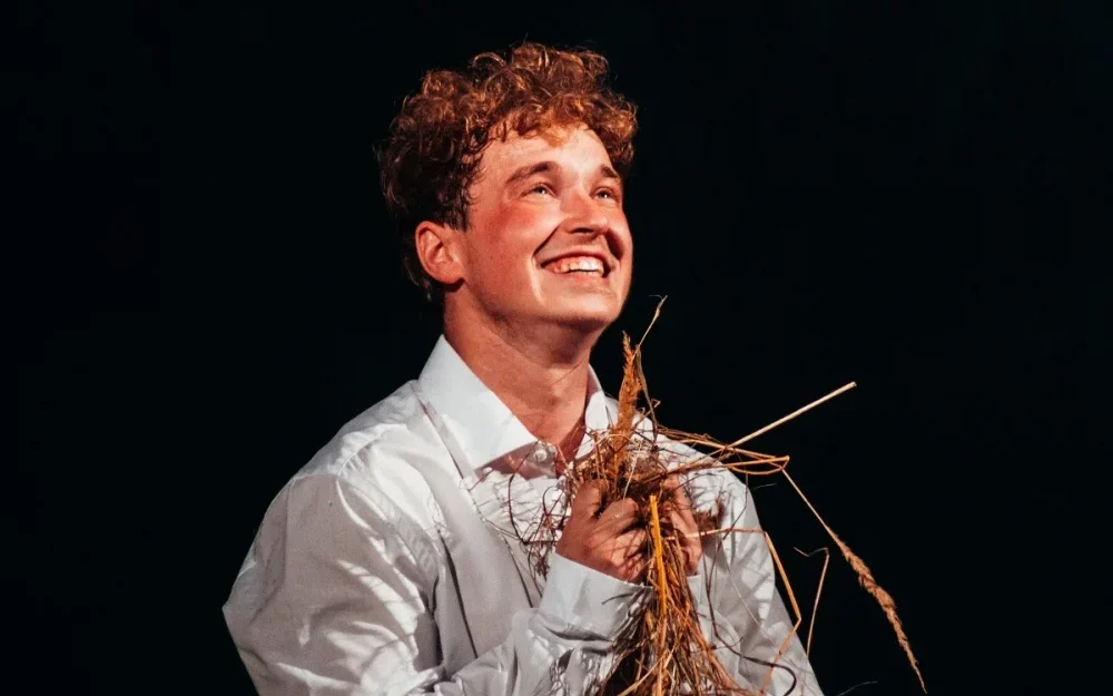 Российского актера пригрозили повесить на фонаре из-за разоблачения экстремистов