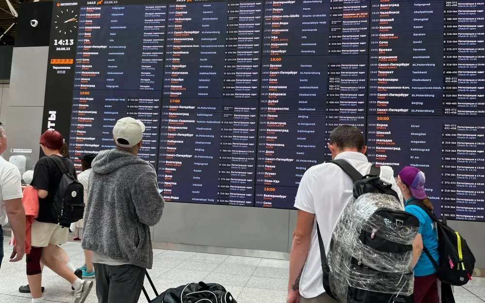 Из-за ошибок в загранпаспортах брянцам поставили заслон на границе