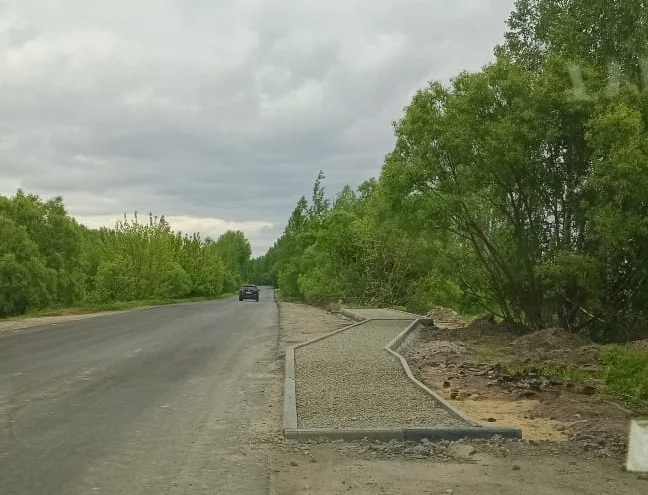 Жители Брянской области поблагодарили дорожников за ремонт дороги Сураж-Вьюково