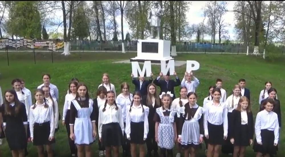 Музыкальный манифест против войны прозвучал в Локте Брянской области