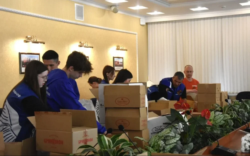 «Единая Россия» и «Волонтеры Победы» поздравят ветеранов с Днем Победы