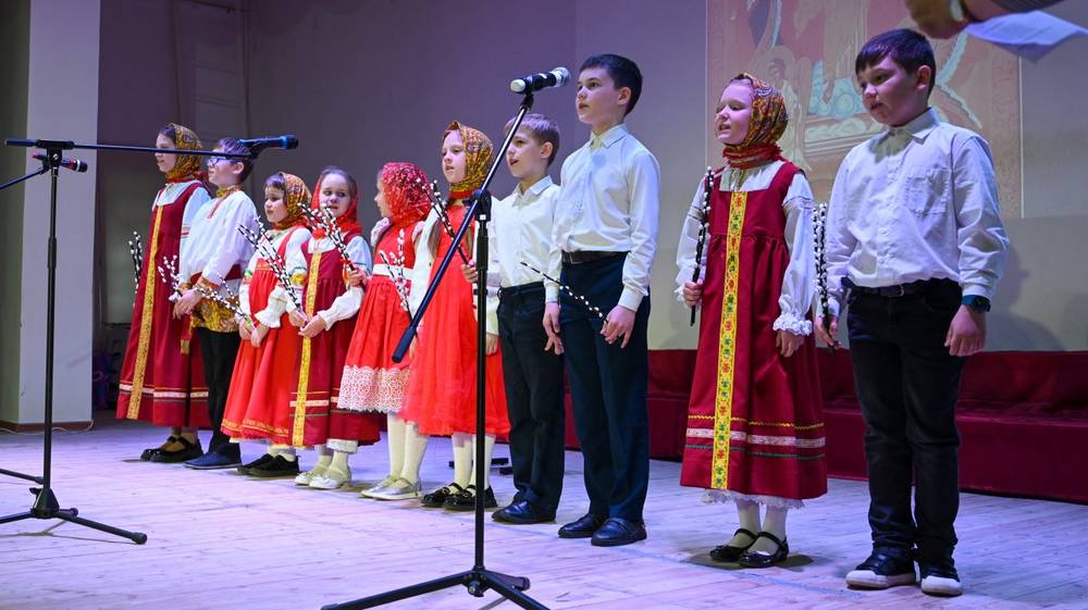 В Брянске состоялся фестиваль воскресных школ «Пасхальный звон летит над Брянским краем»