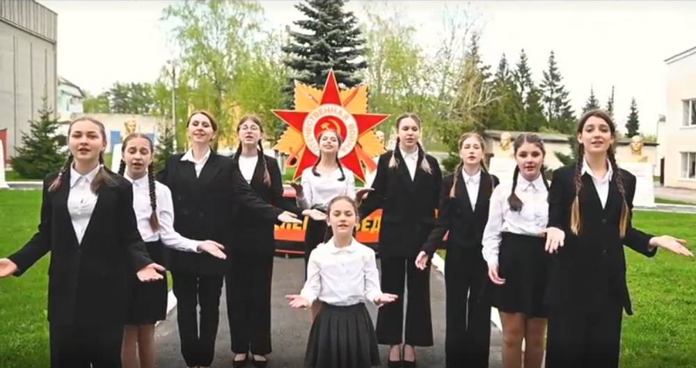 Музыкальный манифест против войны прозвучал в Локте Брянской области