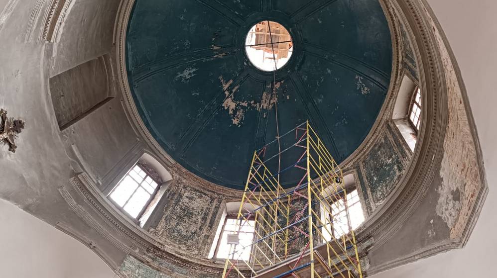 В Брасовском благочинии прошло выездное рабочее совещание по реставрации храма во имя святителя Василия Великого
