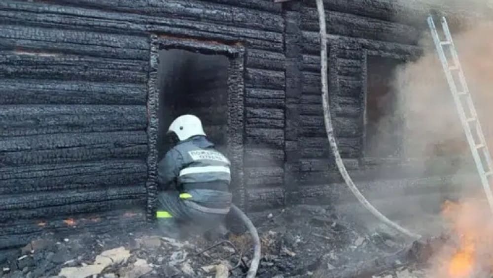 В Красногорском районе при пожаре в жилом доме ночью 8 мая погиб мужчина