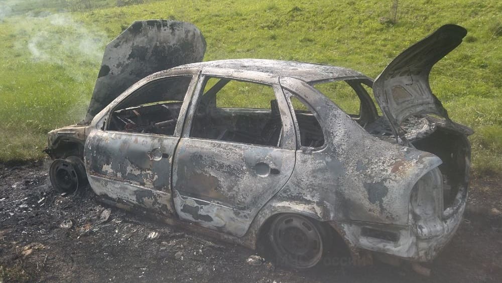 В Почепском районе днём 14 мая сгорел очередной легковой автомобиль