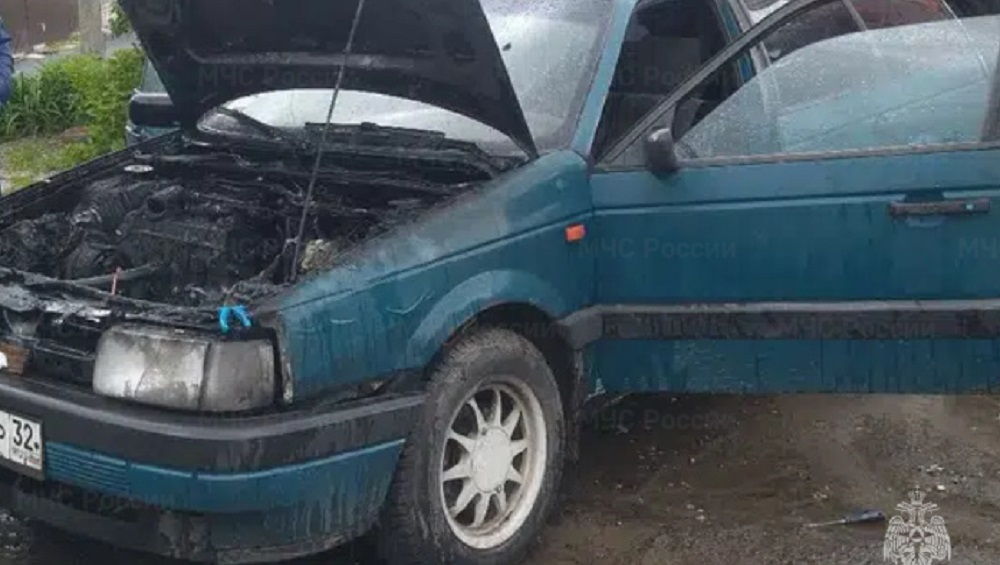 В Севске Брянской области сгорел очередной легковой автомобиль