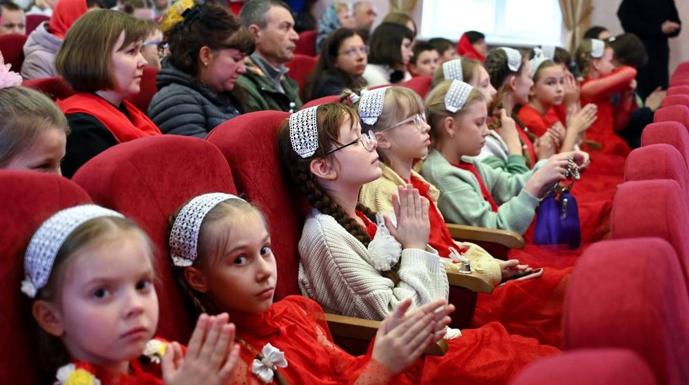 В Брянске состоялся фестиваль воскресных школ «Пасхальный звон летит над Брянским краем»