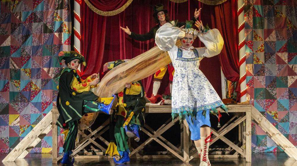 Театральные критики назвали спектакль «Журавль и Цапля» Брянского ТЮЗа одной из лучших постановок в Год Семьи