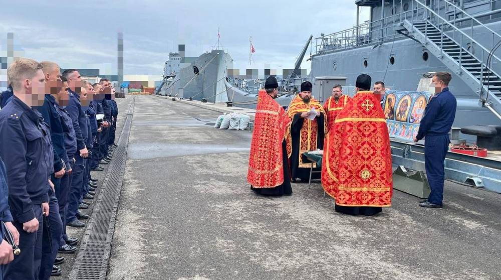 Брянские священнослужители посетили моряков Балтийского и Северного флотов
