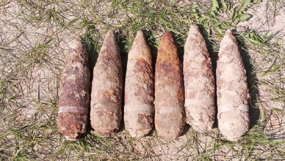 В Клинцах Брянской области спасатели обезвредили шесть артиллерийских снарядов