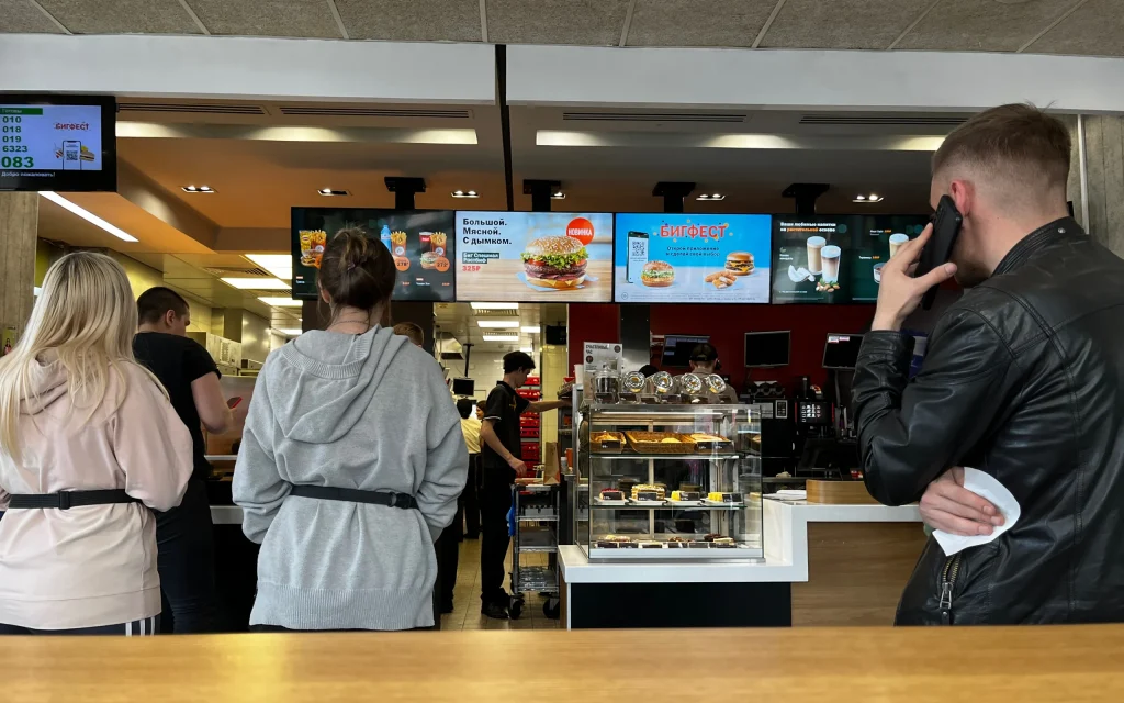 Искать ли жителям Брянской области искать здоровое питание во «Вкусно – и точка»