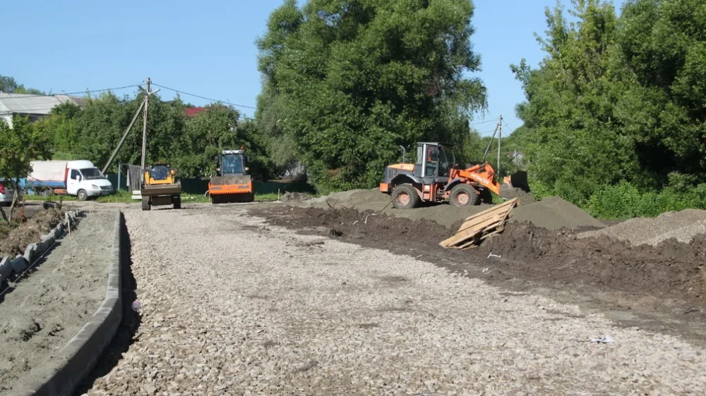 В Брянске улица Деснинский спуск получит новое покрытие