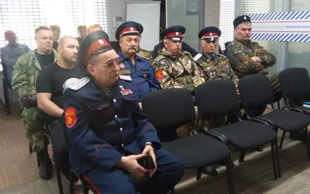 В Брянске обсудили патриотическое воспитание и создание казачьих классов