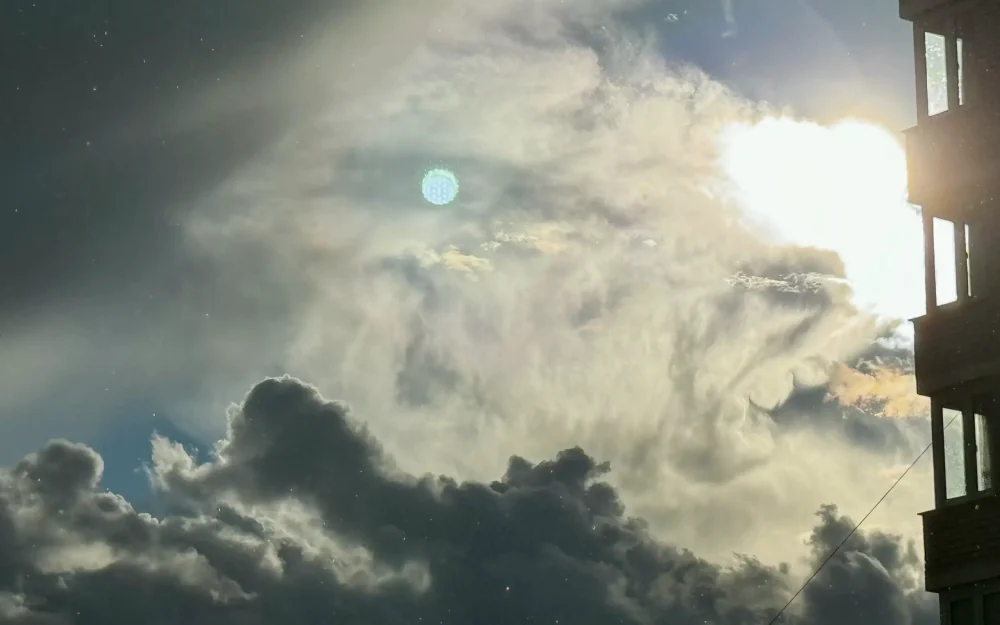 Жителей Брянска переполошил похожий на взрыв мощный грохот