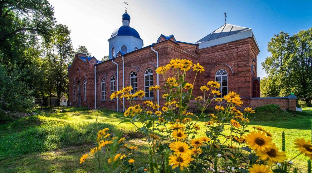 Престольный праздник отметил Свято-Никольский храм поселка Старь